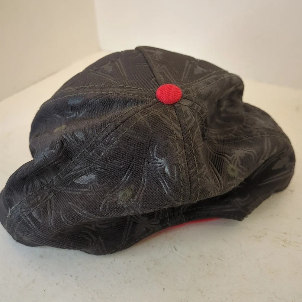 The Amazing Marvel‎ Spiderman Black & Red Baseball Cap Hat Spiders Cover the Cap
